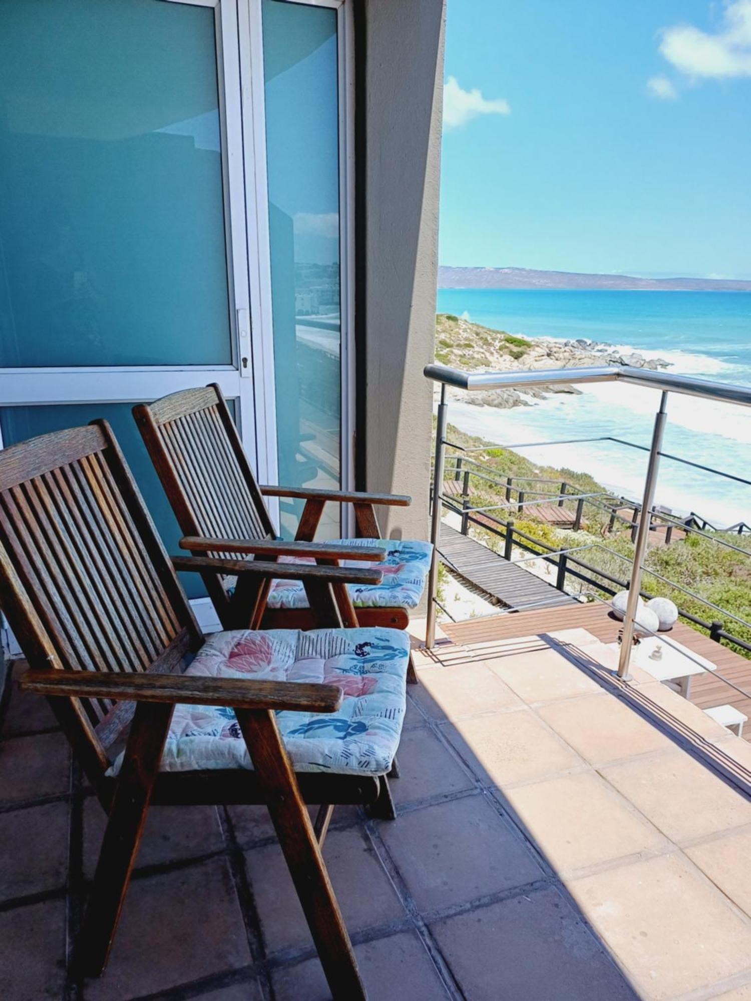 Langebaan Beach Towers Bagian luar foto